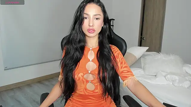 Snapshot of EvaMoet chatting on 02/28/25, 06:21 EvaMoet online show from 02/28/25, 06:21