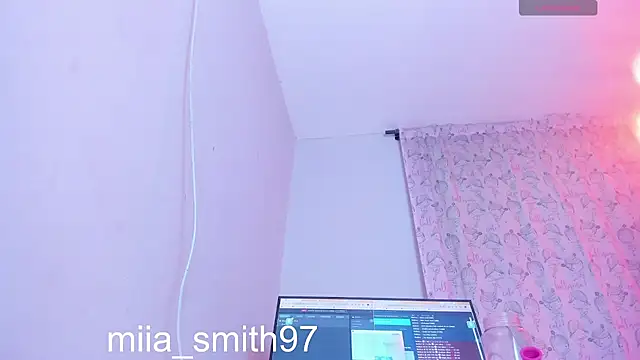 Snapshot of miia-smith97 chatting on 07/11/26, 09:27 miia-smith97 online show from 07/11/26, 09:27
