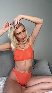 Snapshot of Mia_Roxie chatting on 03/19/26, 03:21 Mia Roxie online show from 03/19/26, 03:21