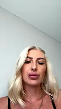 Mia Roxie online show from 07/08/26, 02:38