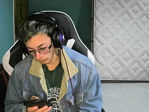 Jughead 16 online show from 09/27/25, 01:54