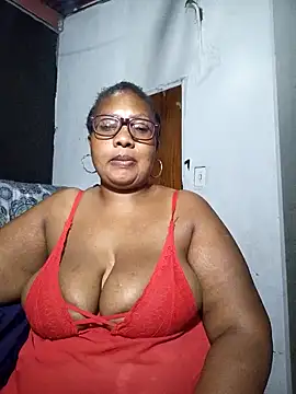 Snapshot of YELLOW_BONE chatting on 01/23/25, 08:24 YELLOW BONE online show from 01/23/25, 08:24