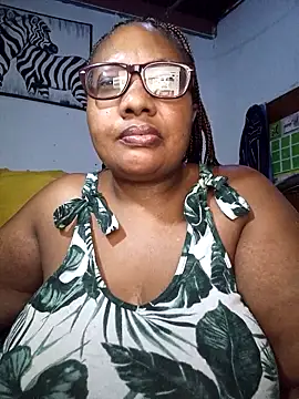 Snapshot of YELLOW_BONE chatting on 04/03/26, 08:40 YELLOW BONE online show from 04/03/26, 08:40