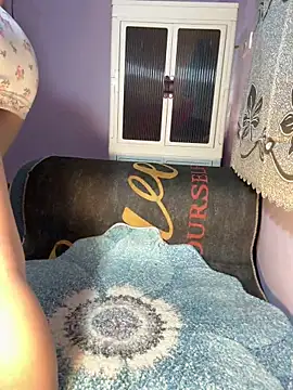 Snapshot of Hoa_Bimup chatting on 02/26/25, 04:24 Hoa Bimup online show from 02/26/25, 04:24