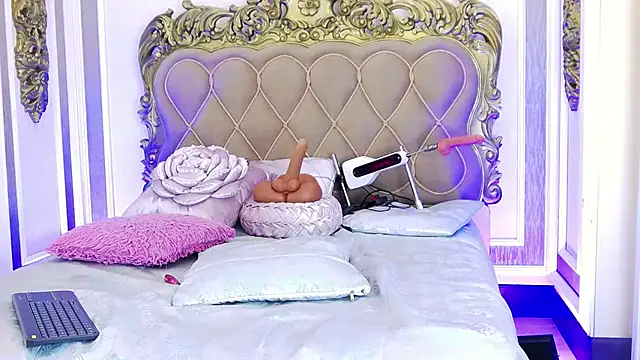 Snapshot of ChanelHarris chatting on 02/02/25, 11:00 ChanelHarris online show from 02/02/25, 11:00