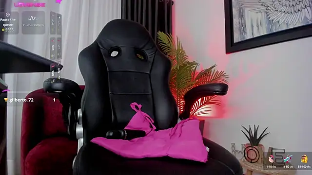 brianahill  online show from 03/08/25, 07:53