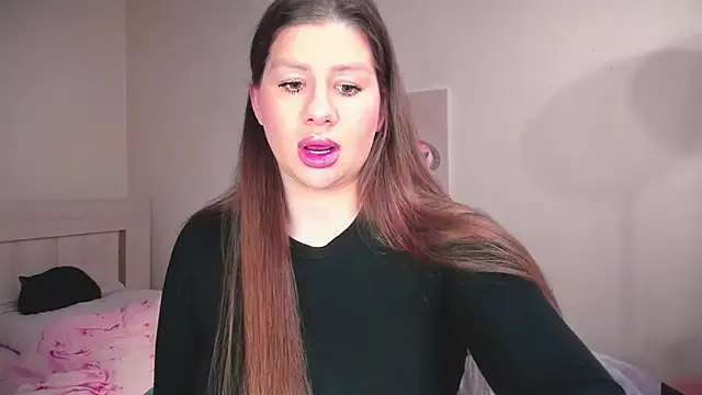 Snapshot of JuicyHelenX chatting on 03/21/26, 07:17 JuicyHelenX online show from 03/21/26, 07:17