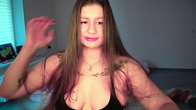 Snapshot of JuicyHelenX chatting on 04/14/26, 04:13 JuicyHelenX online show from 04/14/26, 04:13