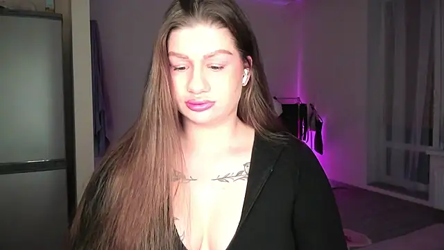 Snapshot of JuicyHelenX chatting on 04/22/26, 07:37 JuicyHelenX online show from 04/22/26, 07:37