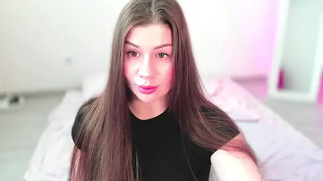 Snapshot of JuicyHelenX chatting on 06/19/26, 10:08 JuicyHelenX online show from 06/19/26, 10:08
