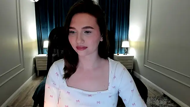 GracefulLook online show from 02/04/25, 04:08