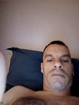 Snapshot of Alainsolo chatting on 09/08/25, 05:01 Alainsolo online show from 09/08/25, 05:01