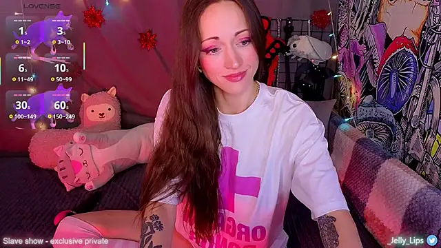 Snapshot of ServantBrook chatting on 12/15/25, 05:01 ServantBrook online show from 12/15/25, 05:01