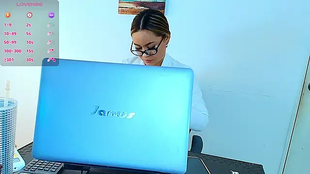 Snapshot of TaylorEvanss chatting on 02/03/25, 12:03 TaylorEvanss online show from 02/03/25, 12:03