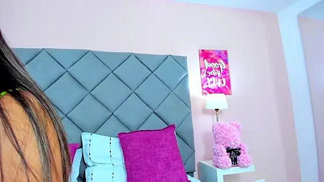 Snapshot of TaylorEvanss chatting on 11/11/25, 07:47 TaylorEvanss online show from 11/11/25, 07:47