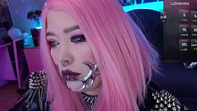 wickedxqueen online show from 12/11/24, 04:49