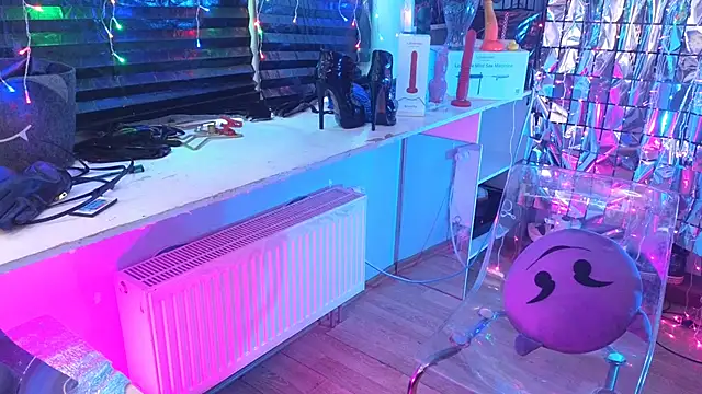 wickedxqueen online show from 03/02/25, 05:44