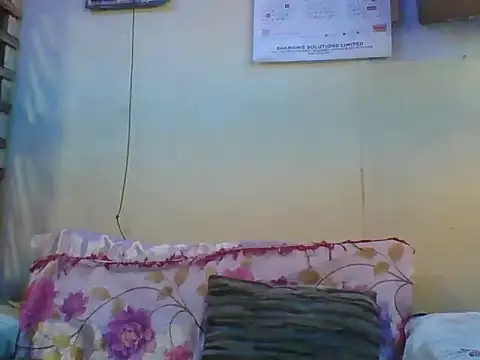 Slender-simple1 online show from 10/31/25, 01:56