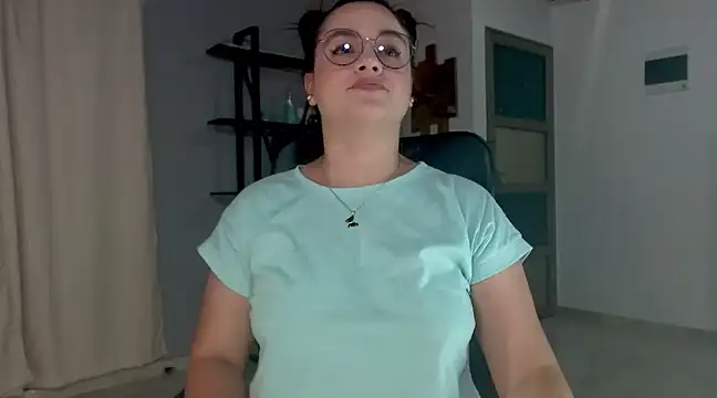 maela1 online show from 12/20/24, 04:20