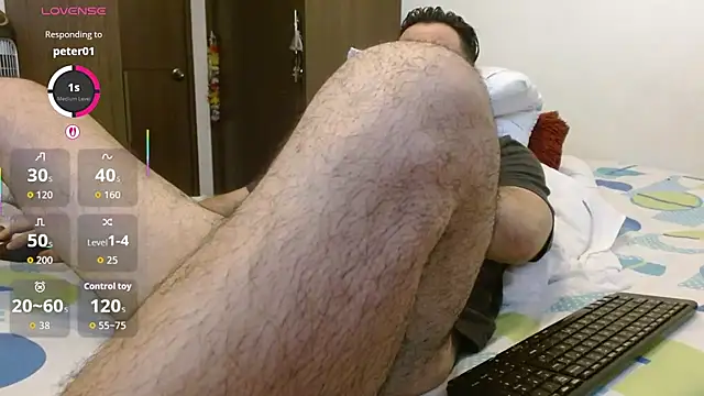 Snapshot of rodrher81 chatting on 10/02/25, 05:42 rodrher81 online show from 10/02/25, 05:42