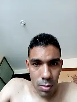 Snapshot of JohanyLatino chatting on 04/03/26, 01:20 JohanyLatino online show from 04/03/26, 01:20