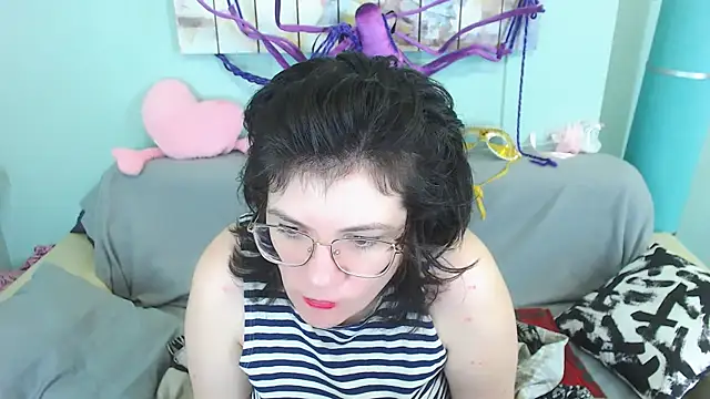 EverlyRays online show from 12/14/24, 04:56