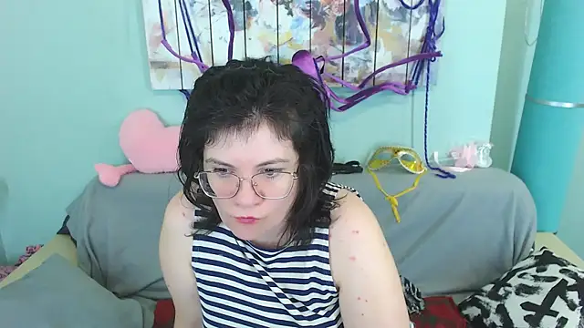 EverlyRays online show from 12/15/24, 06:18