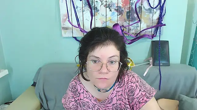 EverlyRays online show from 12/25/24, 10:59