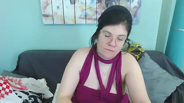 EverlyRays online show from 02/11/25, 01:30