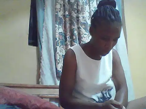 Snapshot of Smillie_prety chatting on 07/05/26, 05:42 Smillie prety online show from 07/05/26, 05:42