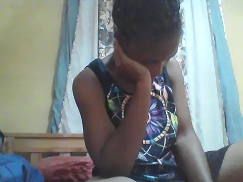 Snapshot of Smillie_prety chatting on 07/06/26, 03:25 Smillie prety online show from 07/06/26, 03:25