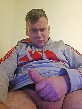 Snapshot of ACABFTP chatting on 10/21/25, 07:20 ACABFTP online show from 10/21/25, 07:20