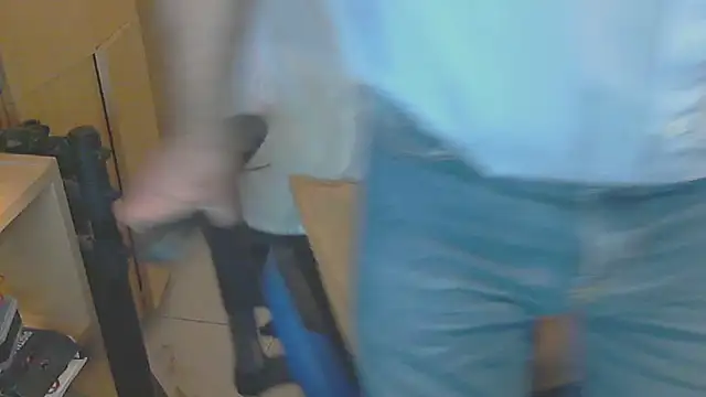 Snapshot of angelgarcia269 chatting on 02/24/25, 11:10 angelgarcia269 online show from 02/24/25, 11:10