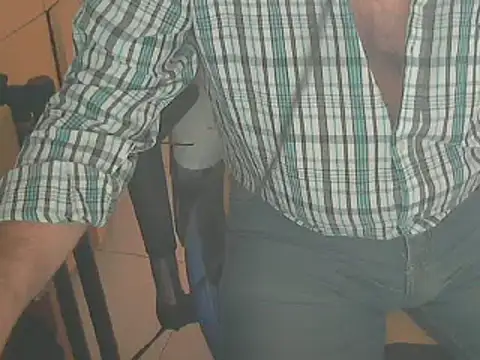 Snapshot of angelgarcia269 chatting on 03/11/25, 03:23 angelgarcia269 online show from 03/11/25, 03:23