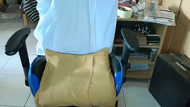 angelgarcia269 online show from 11/04/25, 11:53