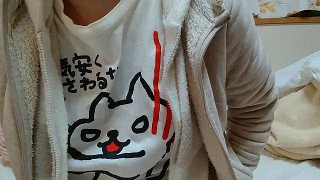 Snapshot of liliyRiSAcha-n chatting on 12/13/24, 09:24 liliyRiSAcha-n online show from 12/13/24, 09:24