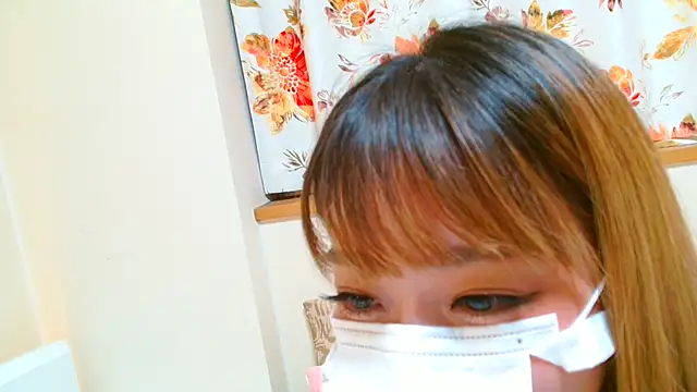 Snapshot of liliyRiSAcha-n chatting on 12/14/24, 08:56 liliyRiSAcha-n online show from 12/14/24, 08:56