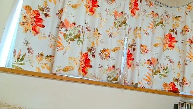 Snapshot of liliyRiSAcha-n chatting on 03/07/26, 07:05 liliyRiSAcha-n online show from 03/07/26, 07:05