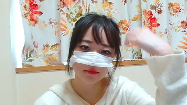 Snapshot of liliyRiSAcha-n chatting on 03/24/26, 06:29 liliyRiSAcha-n online show from 03/24/26, 06:29