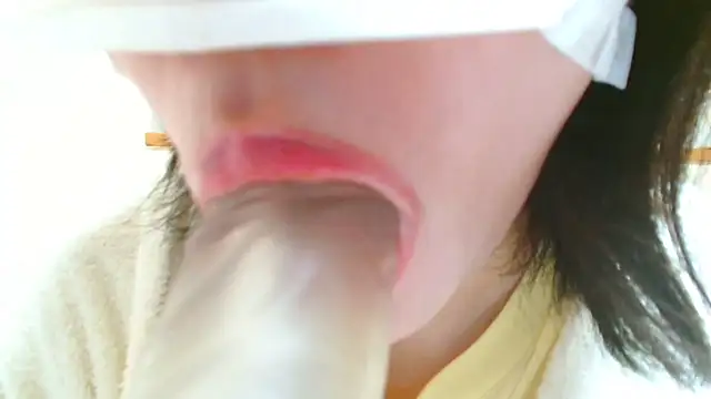 Snapshot of liliyRiSAcha-n chatting on 04/04/26, 09:40 liliyRiSAcha-n online show from 04/04/26, 09:40