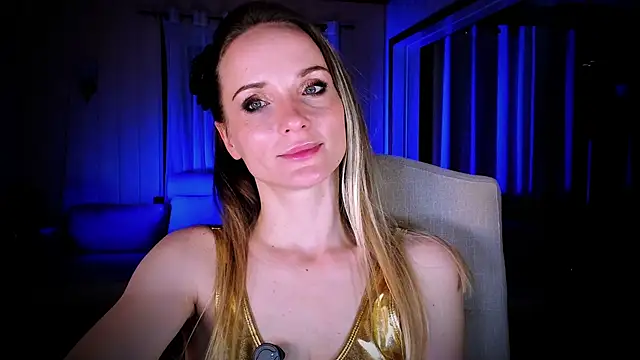 Snapshot of Louise-dance chatting on 01/11/25, 12:33 Louise-dance online show from 01/11/25, 12:33