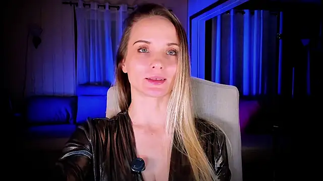 Snapshot of Louise-dance chatting on 01/16/25, 08:25 Louise-dance online show from 01/16/25, 08:25