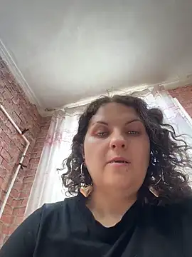 Snapshot of Taisia_W chatting on 04/15/26, 10:33 Taisia W online show from 04/15/26, 10:33