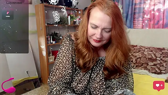 Snapshot of your_space chatting on 12/20/24, 09:21 your space online show from 12/20/24, 09:21