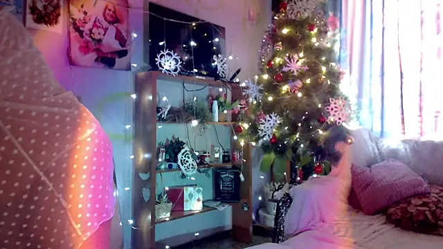 Snapshot of your_space chatting on 12/25/24, 09:45 your space online show from 12/25/24, 09:45