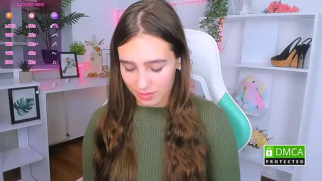  Eliizabeth  online show from 11/03/25, 09:16