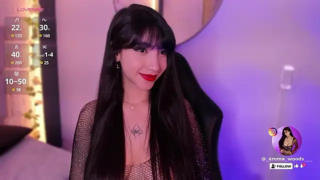 Snapshot of emma_woods_ chatting on 12/05/24, 03:28 emma woods online show from 12/05/24, 03:28