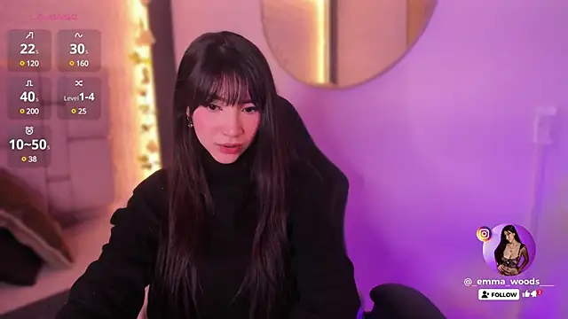 Snapshot of emma_woods_ chatting on 12/07/24, 12:13 emma woods online show from 12/07/24, 12:13