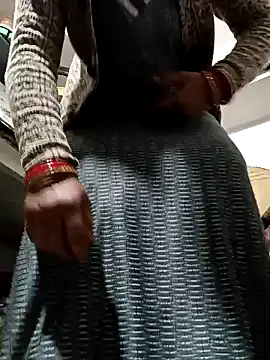 Snapshot of Riyaa-Devi chatting on 12/04/24, 05:11 Riyaa-Devi online show from 12/04/24, 05:11