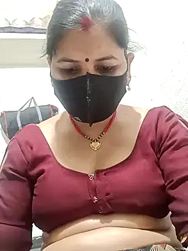 Snapshot of Riyaa-Devi chatting on 02/20/25, 06:02 Riyaa-Devi online show from 02/20/25, 06:02